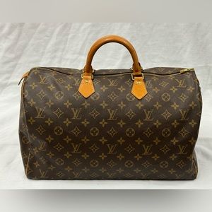 Louis Vuitton Speedy, Size 40, Authentic. With DUSTBAG and clear bag liner.